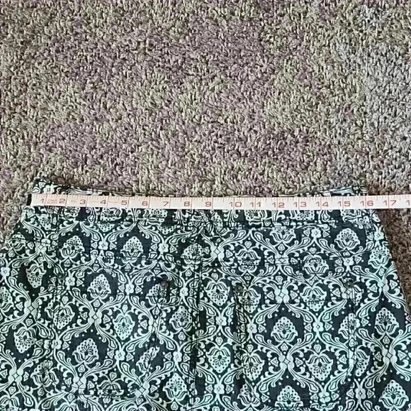 Printed Dressbarn Mini Skirt - Picture 4 of 4